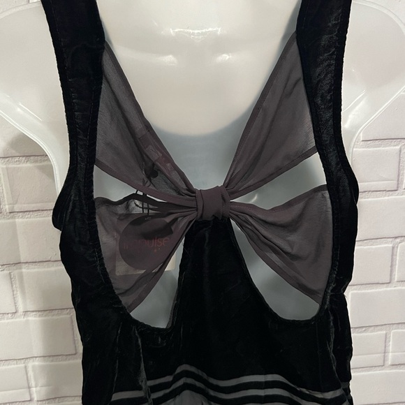 MADE for IMPULSE velvet sleeveless black top/size XS - Picture 9 of 11